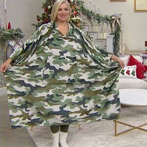 Warm & Cozy Women's Oversized Hooded Angel Wrap CAMO  New